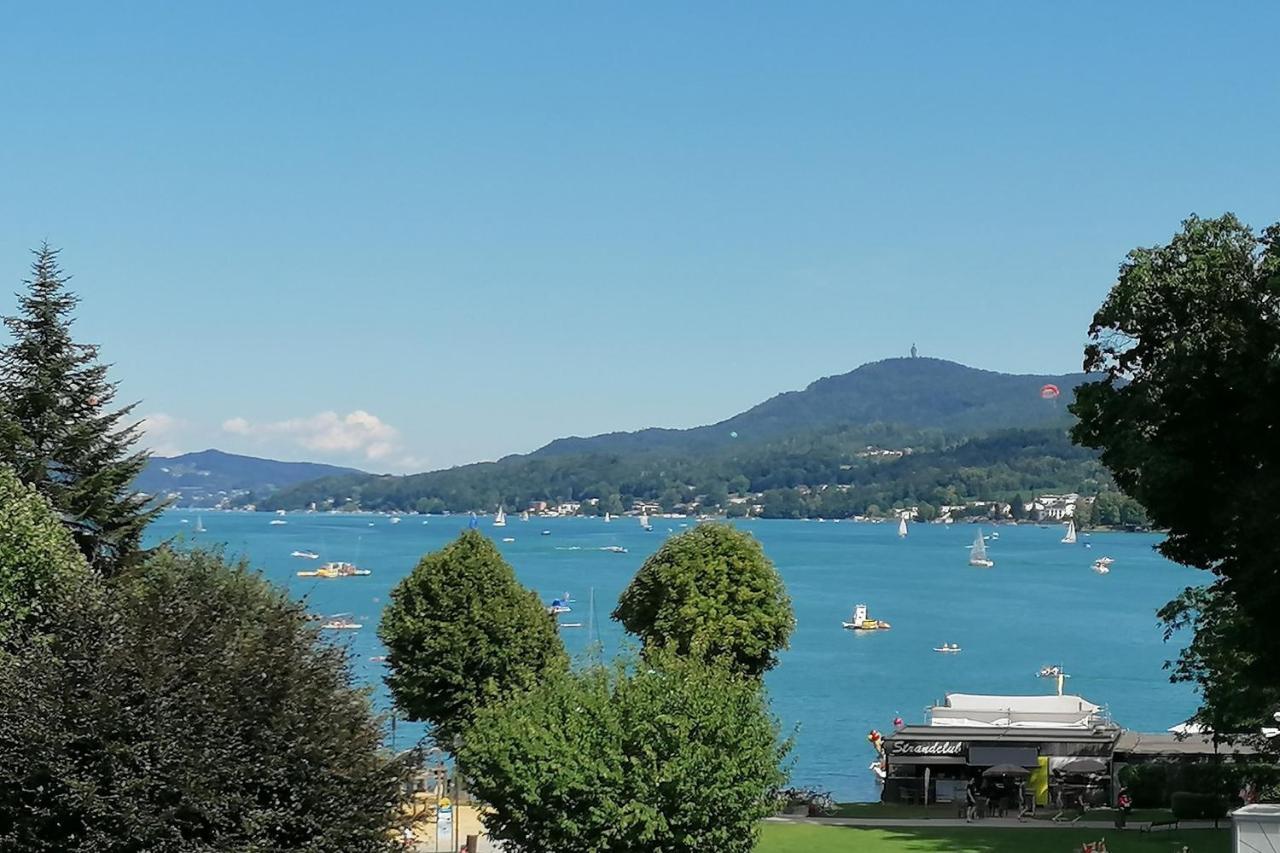 Das Karawankenplatz! Haus Der Geschenke-Carinthia Leilighet Velden am Wörthersee Eksteriør bilde