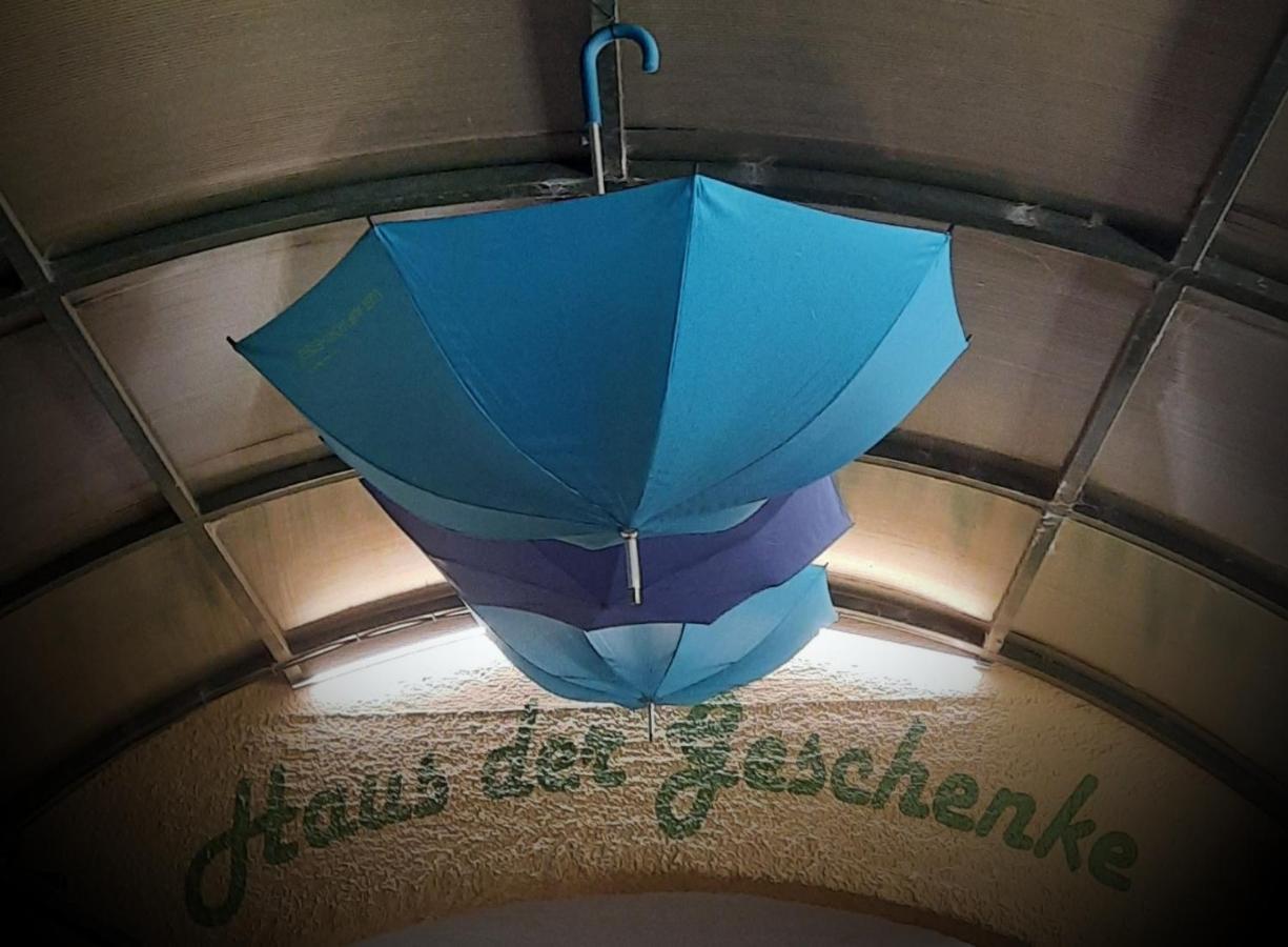 Das Karawankenplatz! Haus Der Geschenke-Carinthia Leilighet Velden am Wörthersee Eksteriør bilde
